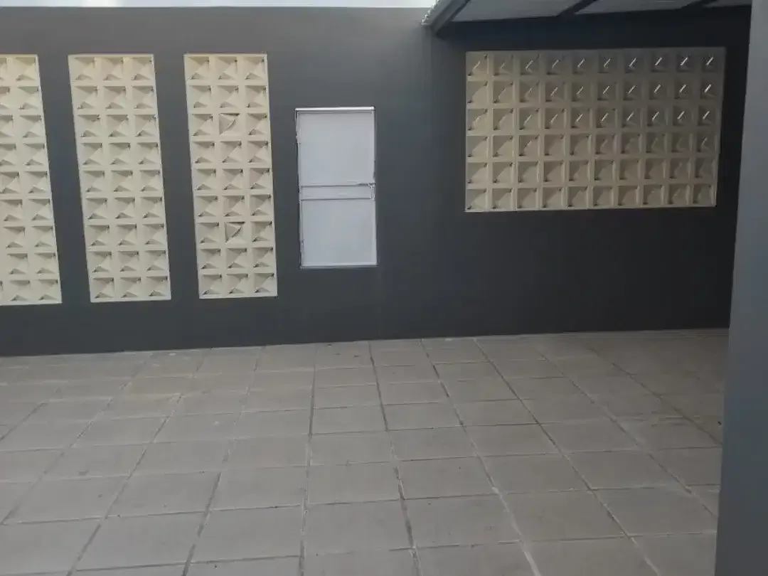 Kost Eksklusif 3 Lantai di Teuku Umar Lokasi Sangat Strategis - Image 4 of 10