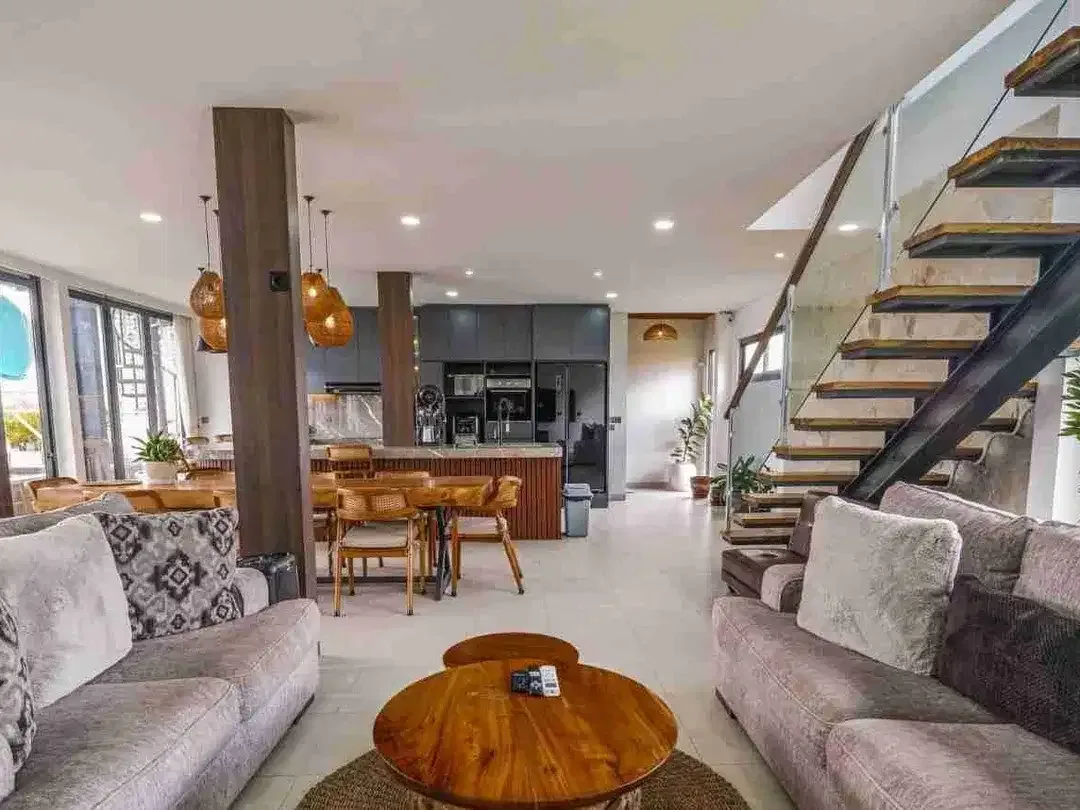 5 bedroom luxury villa - Image 3 of 10
