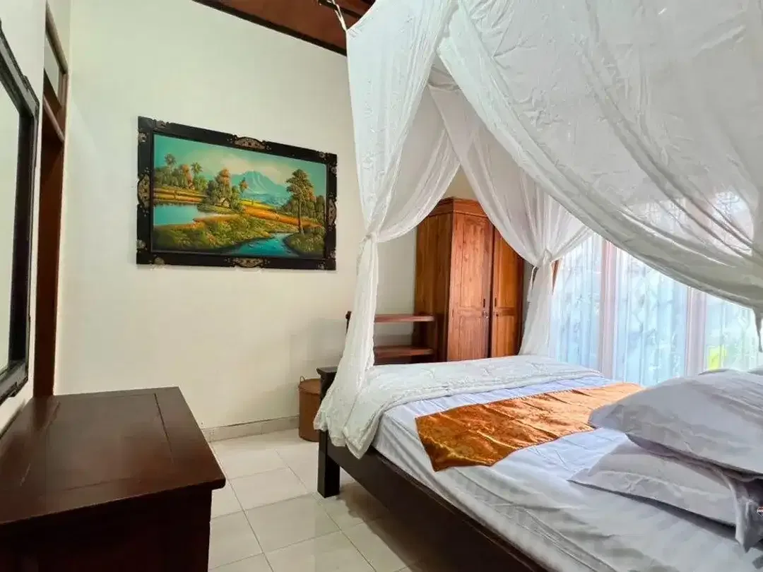 Rumah Villa Full Furnished 4 Kamar Tidur Disewakan di Denpasar Barat - Image 10 of 10