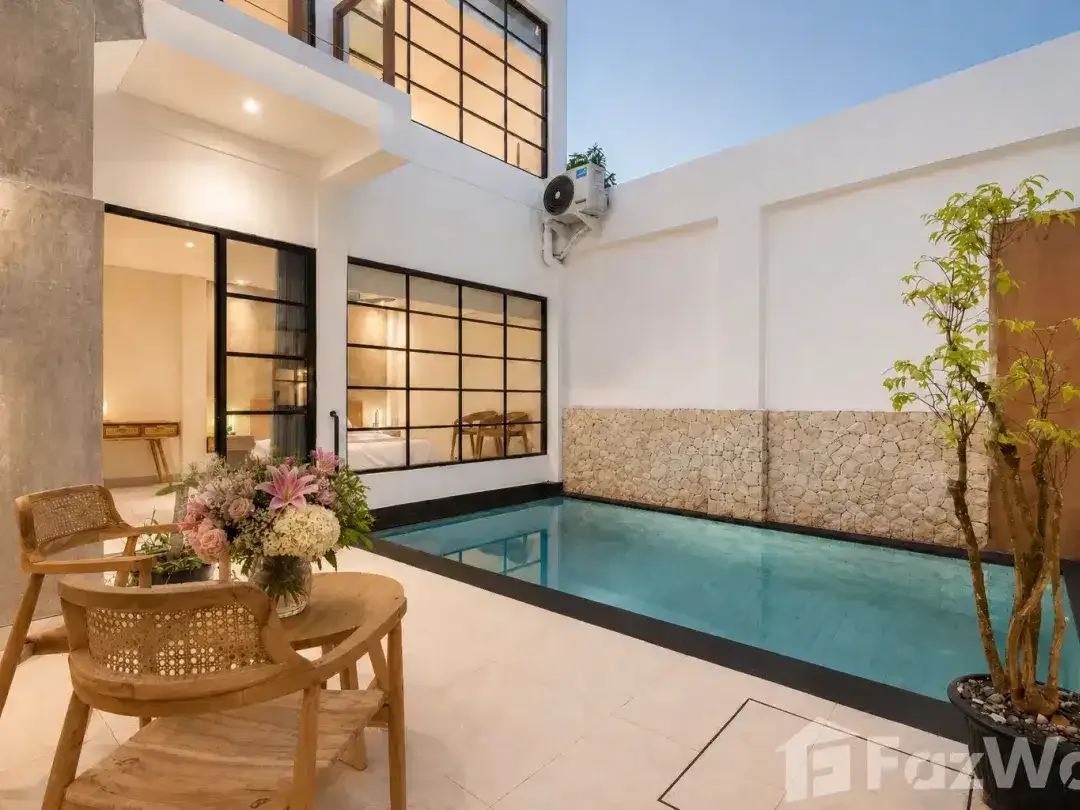 3 Bedroom Villa for sale in Legian, Bali - Image 1 of 10