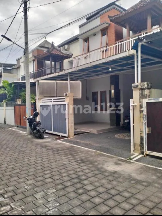 For Rent - Yearly 2 Floors House - By Pass Ngurah Rai, Pesanggaran - Image 1 of 4