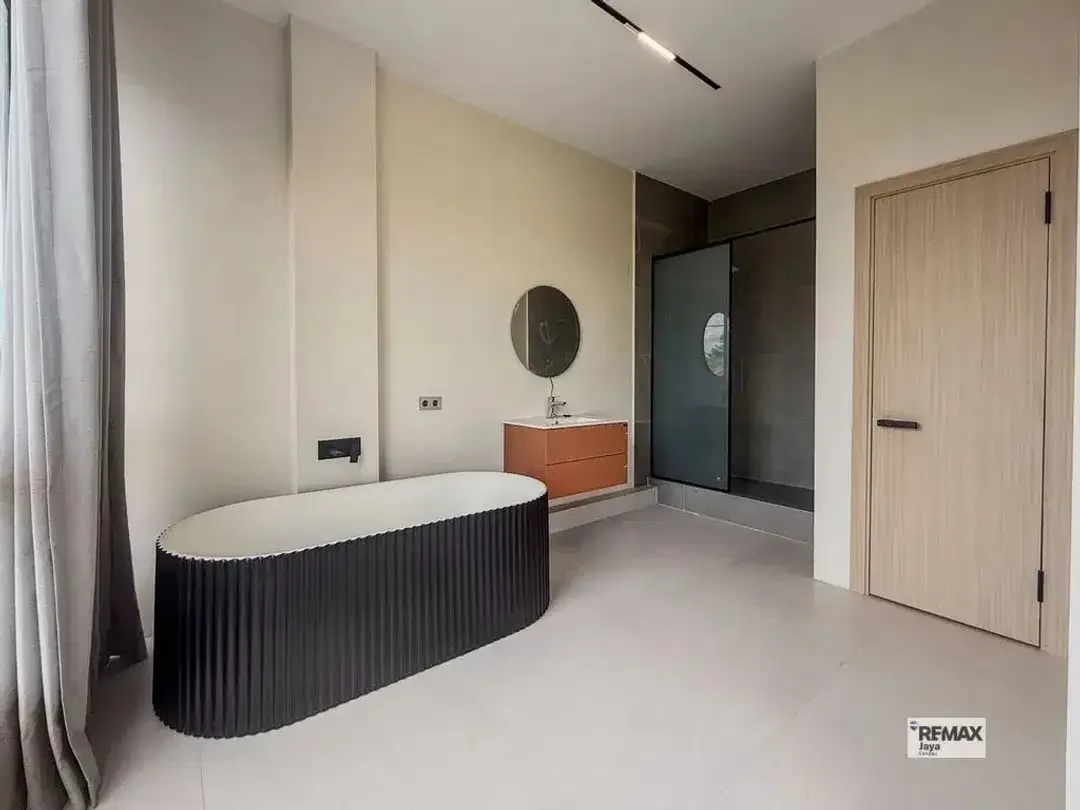 2-Bedroom Apartment At Aura Apartment - 55-Year Leasehold In Ubud - Image 7 of 8