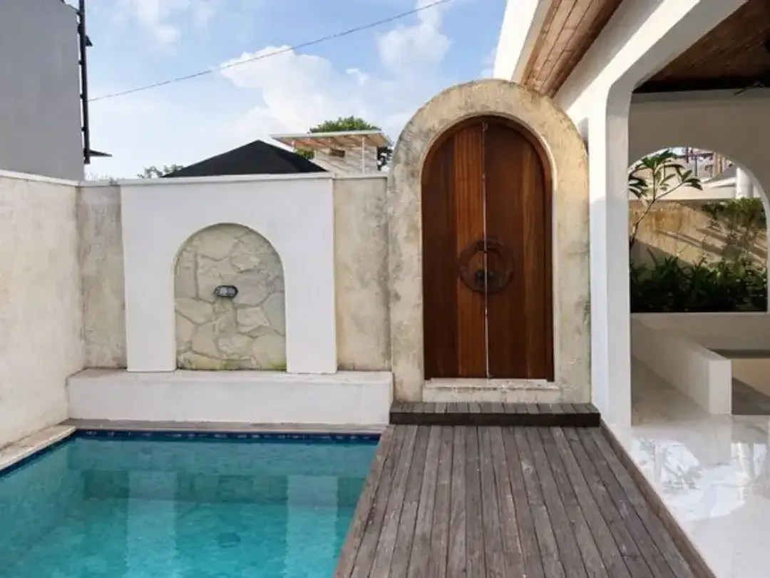 VILLA CANTIK DAN AESTHETIC DI JALAN UTAMA DHARMAWANGSA BADUNG - Image 1 of 10