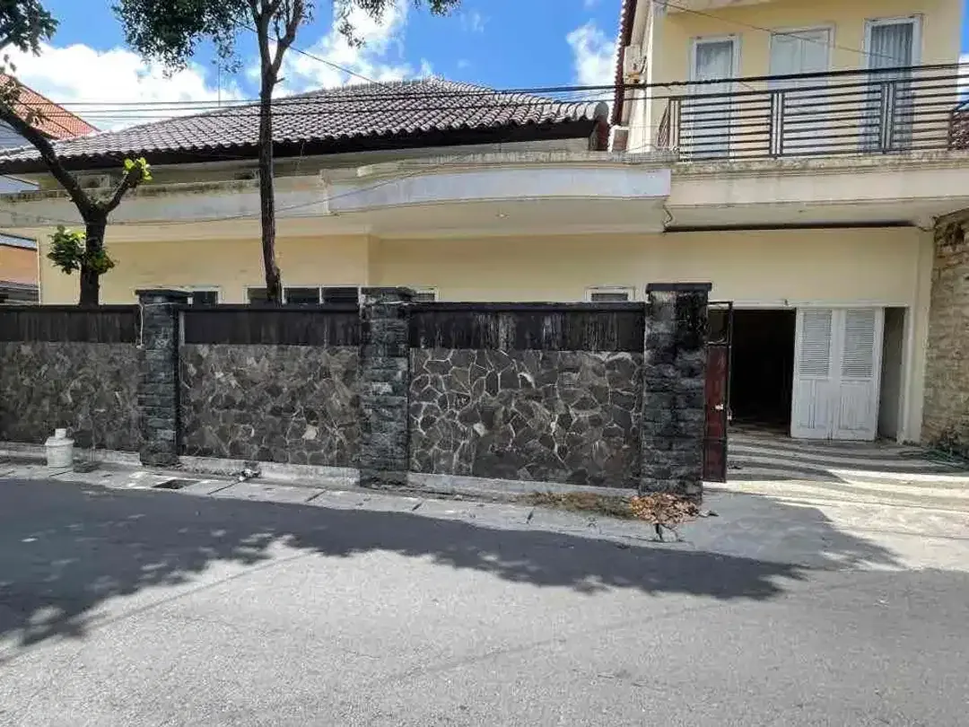 Di Jual Hunian Exclucive 2 Lantai
Jl. Pulau Ayu no.9, Kel. Dauh Puri
Kec. Denpasar Barat, Bali - Image 2 of 10