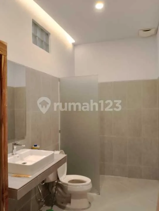 Rumah di Area Sanur Furnish Ada Pool Dekat Bali Mandara dan Sidakarya - Image 2 of 4