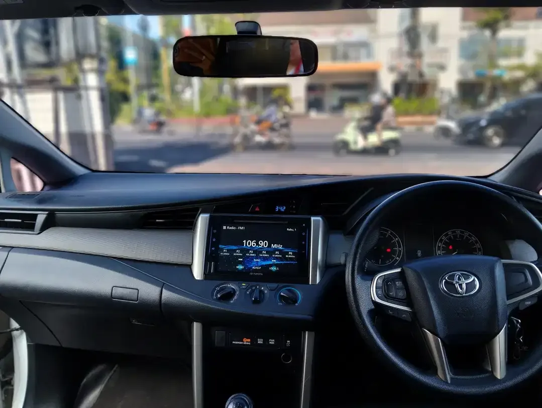 Toyota Kijang Innova 2020 Bensin - Image 4 of 6