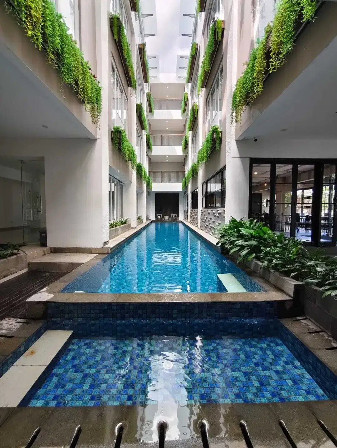 hotel baru di seminyak kuta,lokasi strategis,dkt sunset road - Image 1 of 10