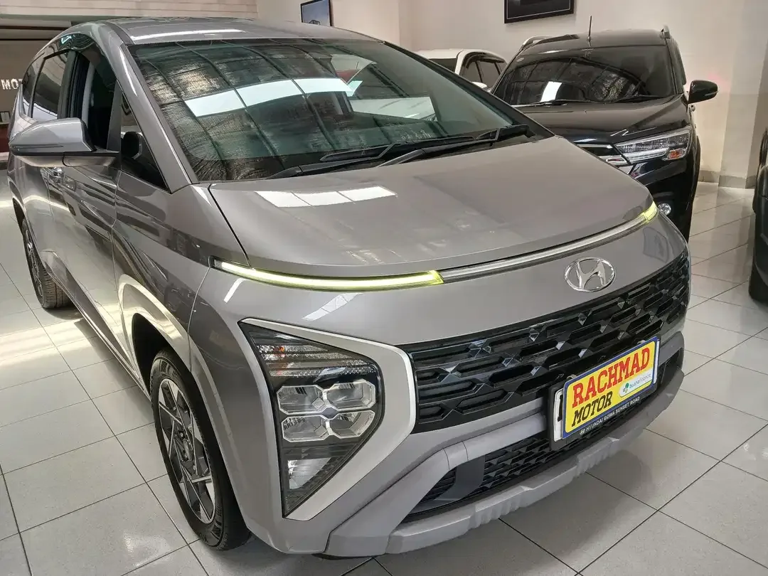 Hyundai Stargezer Prime 2023 Abu - abu A/T 1.5cc - Image 3 of 9