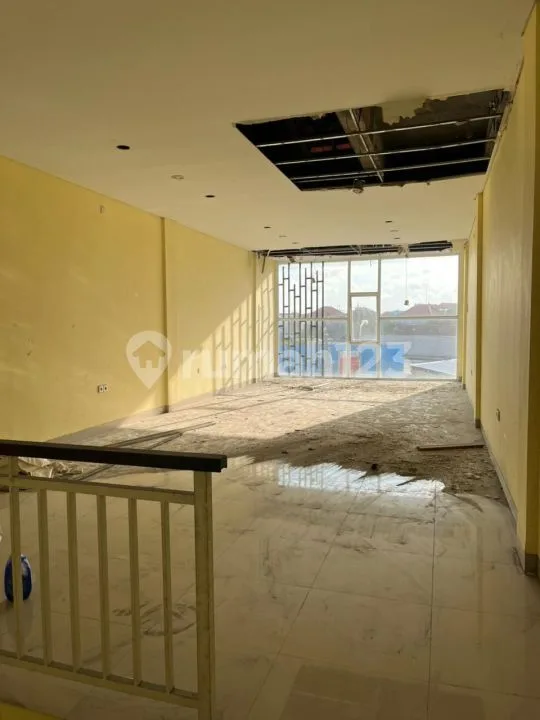 Dijual Ruko Baru Didenpasar Barat Dijalan Utama - Image 2 of 4