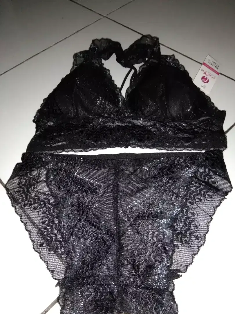 Bra setelan dr bahan brokat hitam. - Image 3 of 7