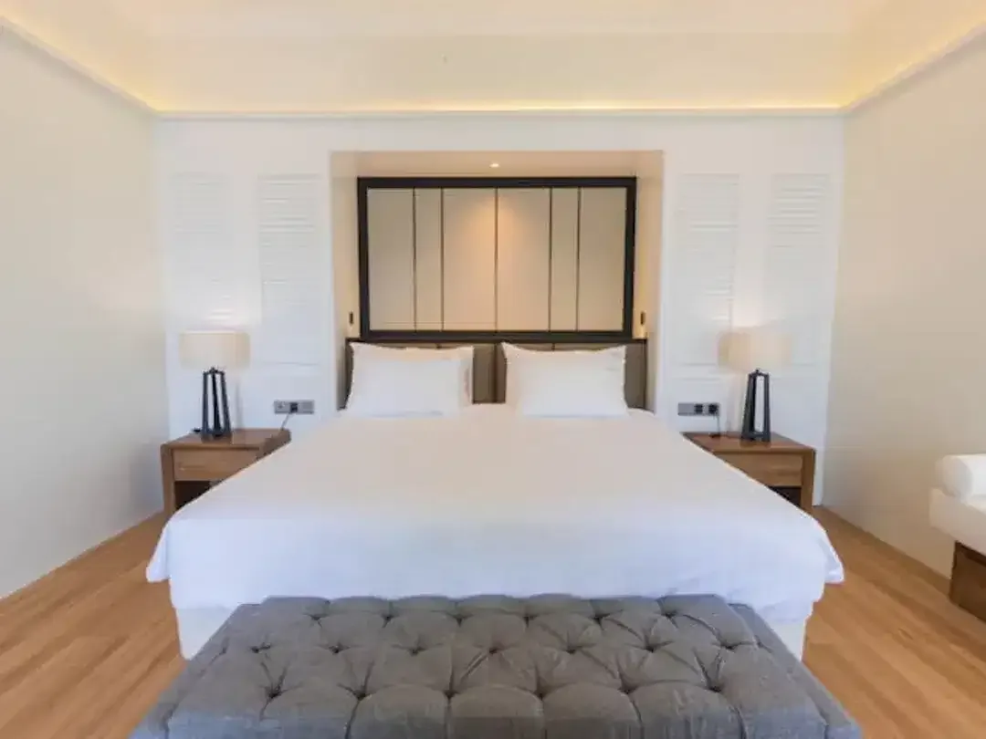 For Rent Luxury 5 Bedroom Villa With Golf Course View - Pecatu - Image 4 of 10