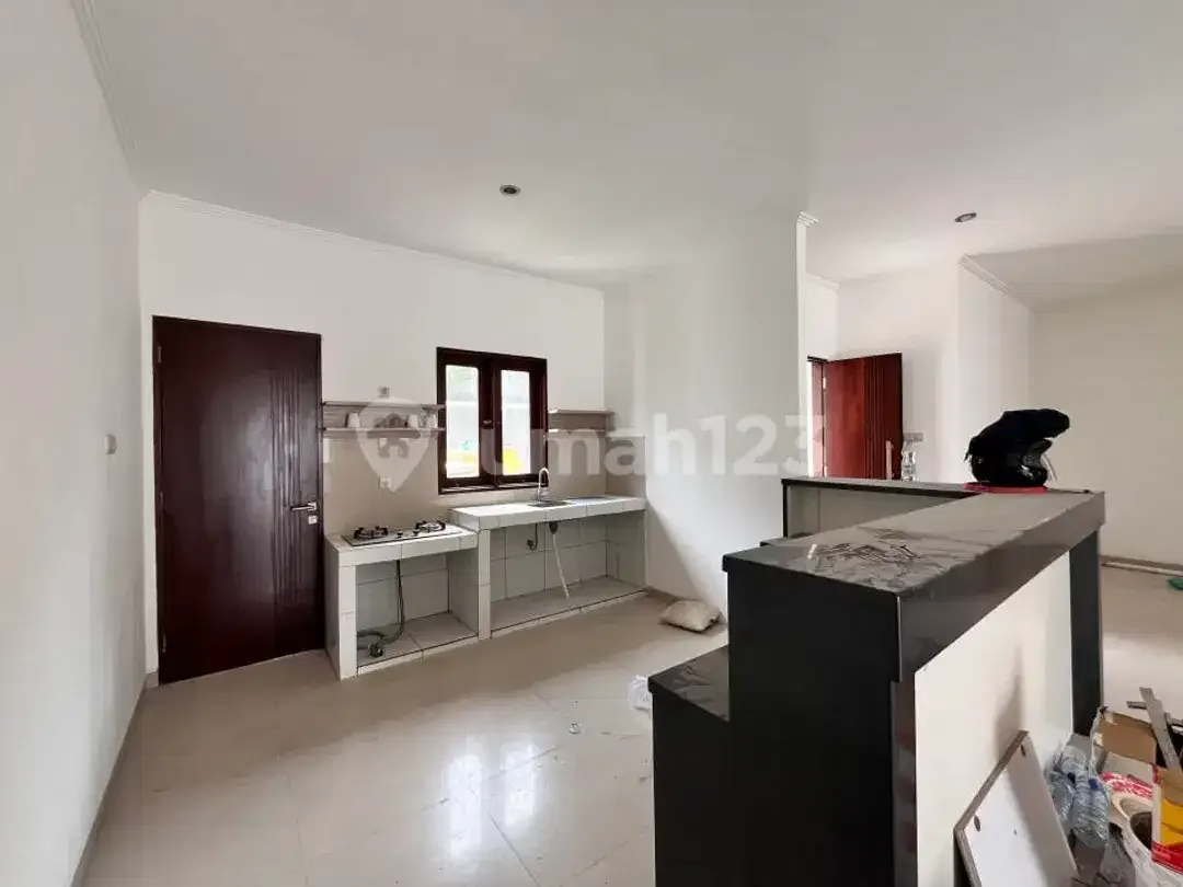 3 Bedroom House Semi Villa In Kerobokan - Image 9 of 10