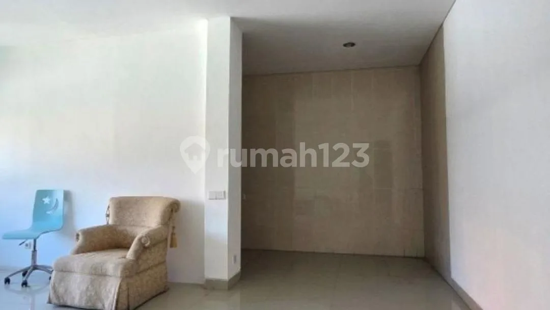 Rumah Style Villa dan Tanah di Permata Gatsu Regency Denpasar - Image 3 of 4