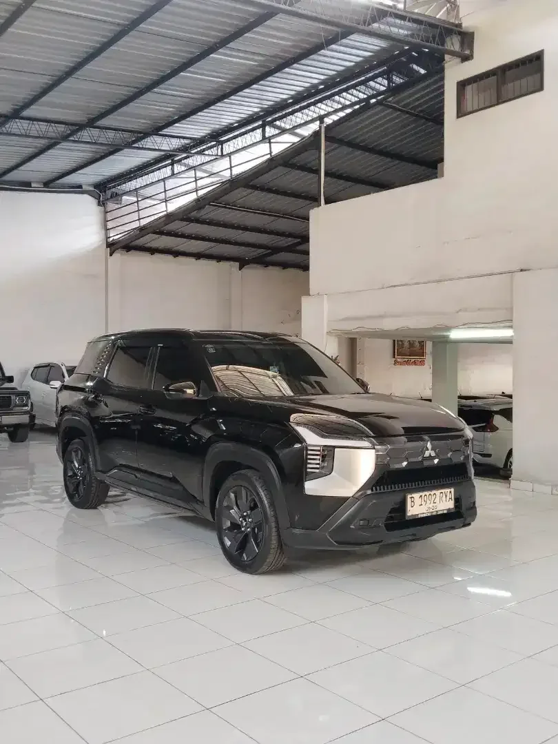 MITSUBISHI DESTINATOR MATIC LOW KM SEPERTI BARU - Image 2 of 10