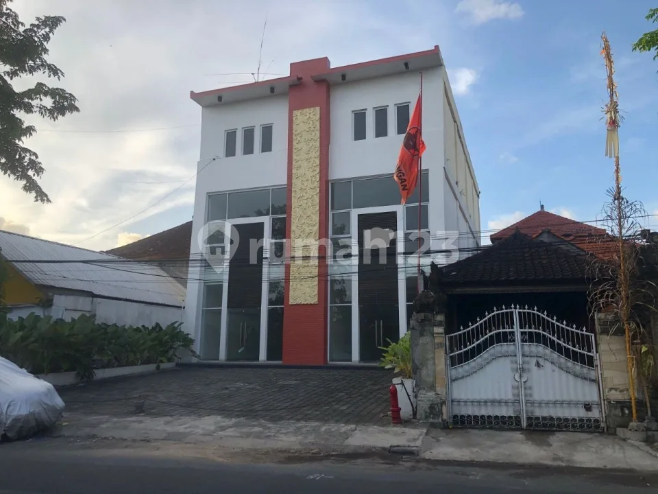 Dijual Ruko 3 Lantai Di Jl Patimura, Denpasar - Image 1 of 4