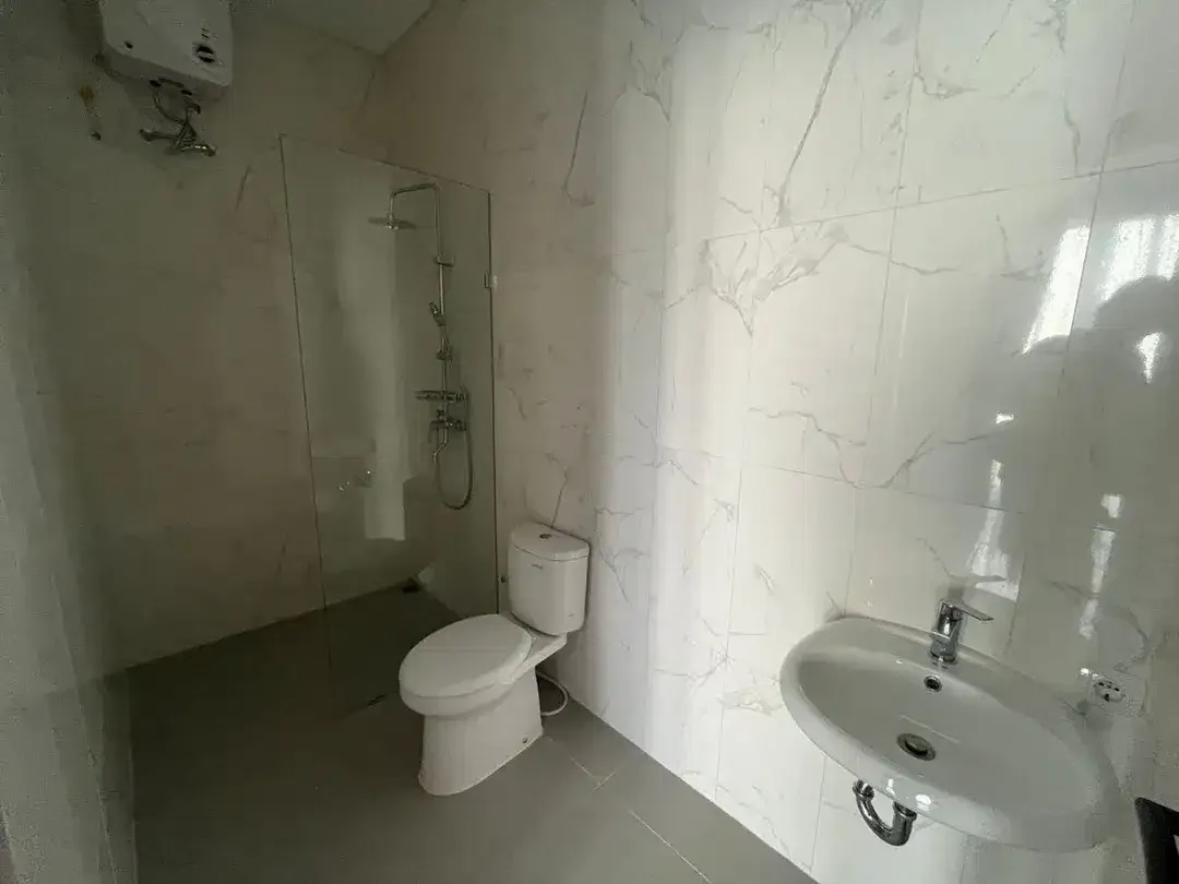DIJUAL VILLA MODERN MINIMALIS 2 LANTAI – NUSA DUA Villa modern dengan desain mewah - Image 5 of 10