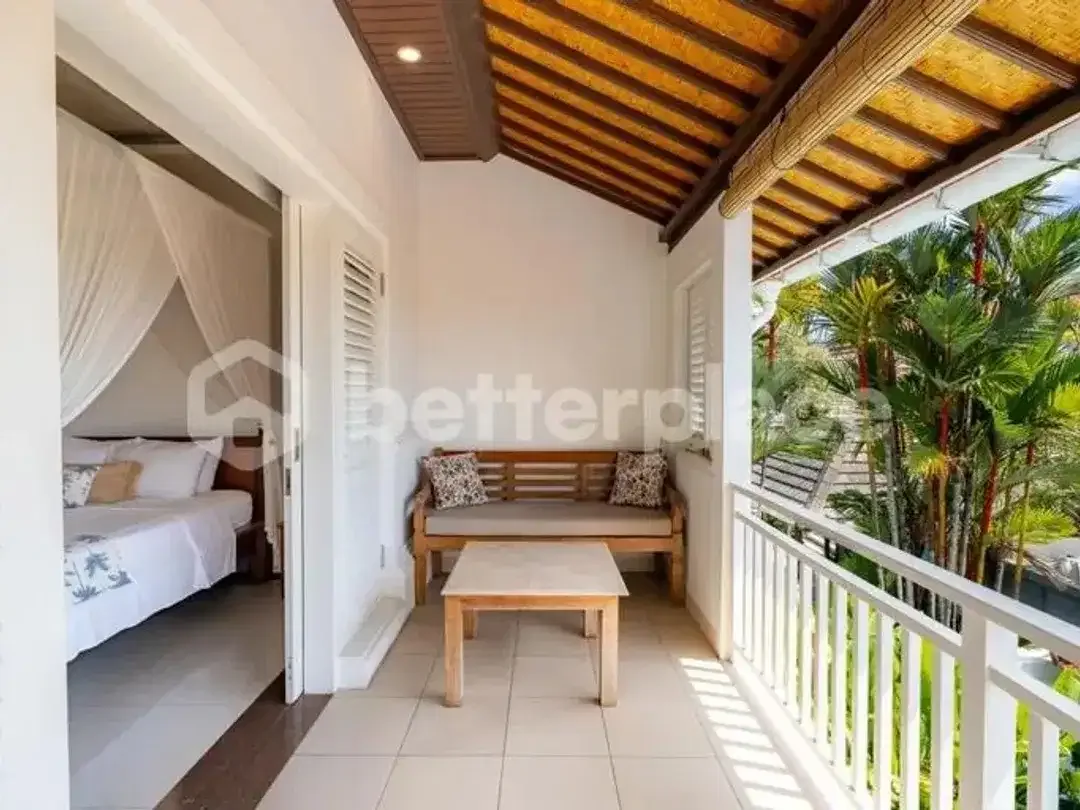 Modern Balinese Villa in Peaceful Canggu - Berawa 4 Bedrooms with Charming Design - Image 9 of 10