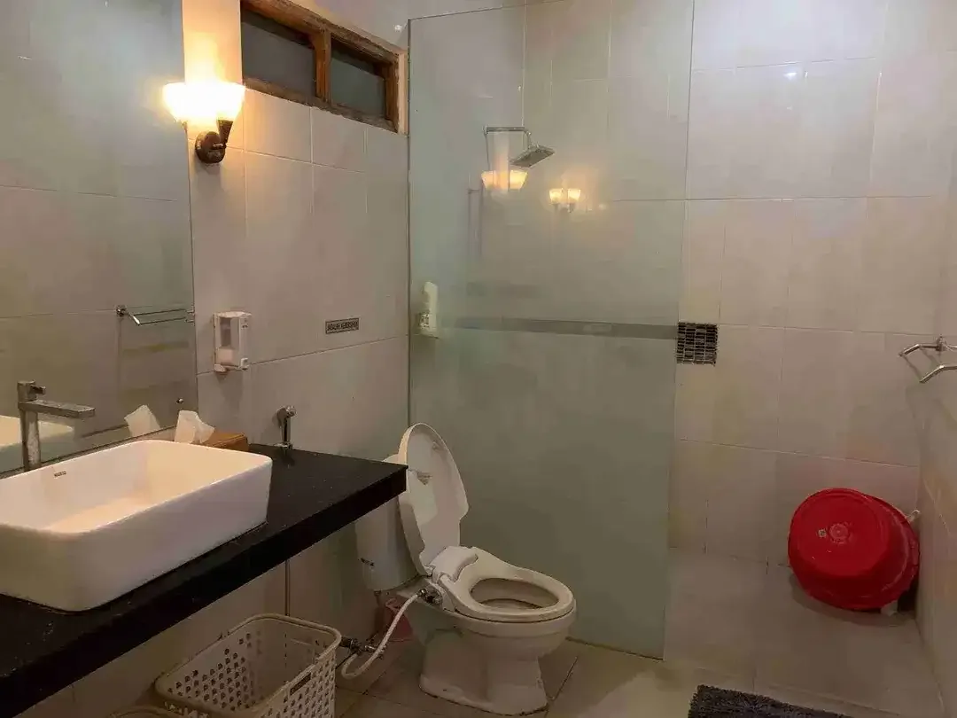 Jual Rumah  Modern minimalis 1 lt  Lokasi Jl Nuansa Kori Ubung Kaja Denpasar area strategis Hunian & Tidak Banjir - Image 8 of 9