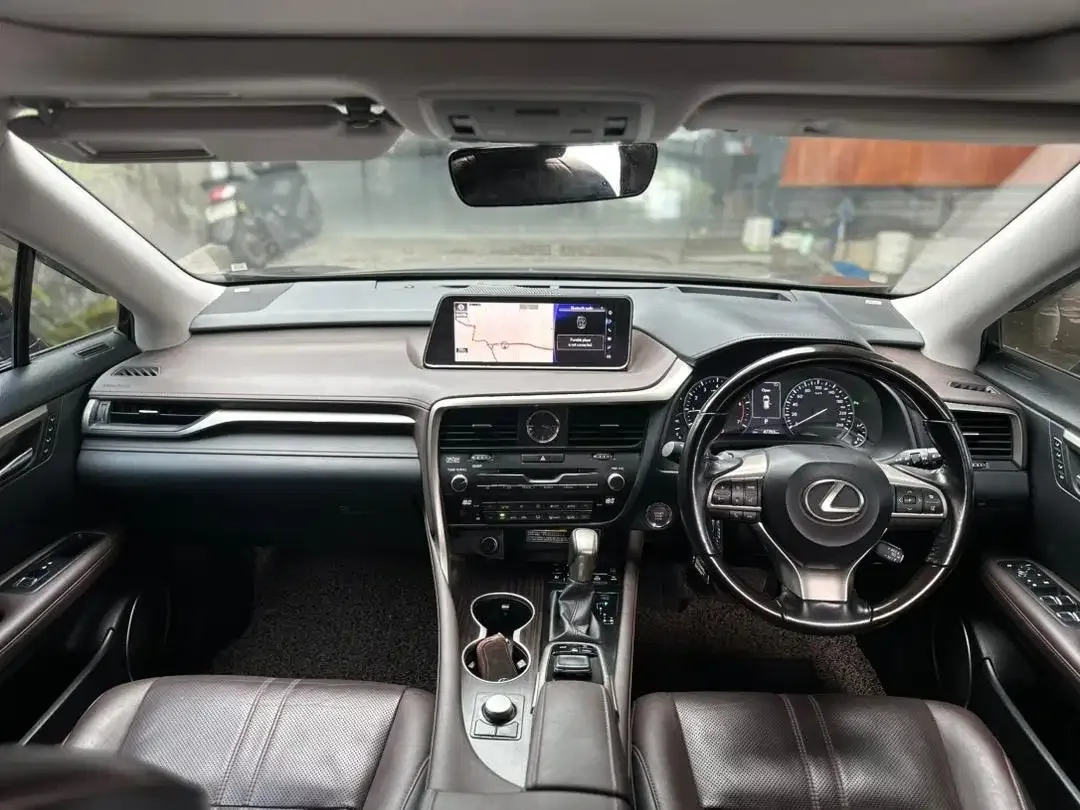 Lexus RX200t 2016 Matic Bensin Low KM Istimewa - Image 8 of 10