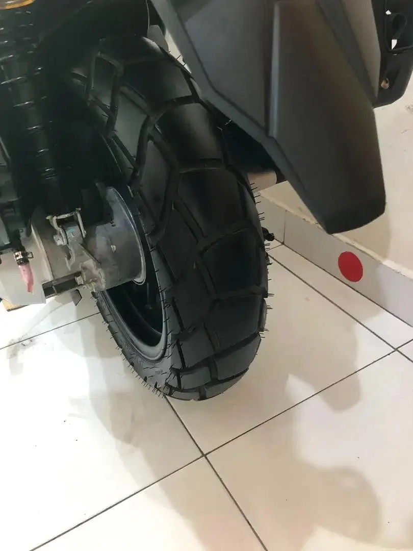Honda ADV 160 CBS Th.2026 Low km 1.400 istimewa!! - Image 8 of 10