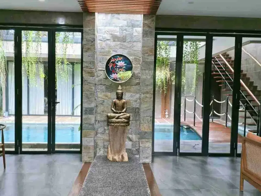 Vila Mewah Tropis Baru di Kawasan Premium Umalas Badung - Image 7 of 10