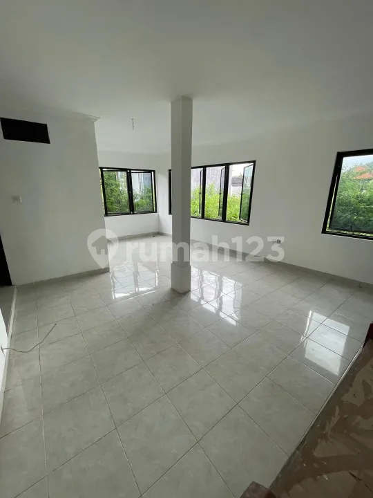 Rumah Siap Huni 4 Kamar Area Jimbaran Bawah - Image 3 of 4