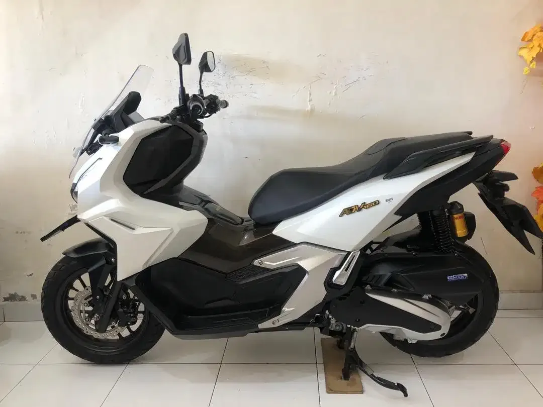Honda ADV 160 CBS Th.2025 White!! - Image 1 of 10