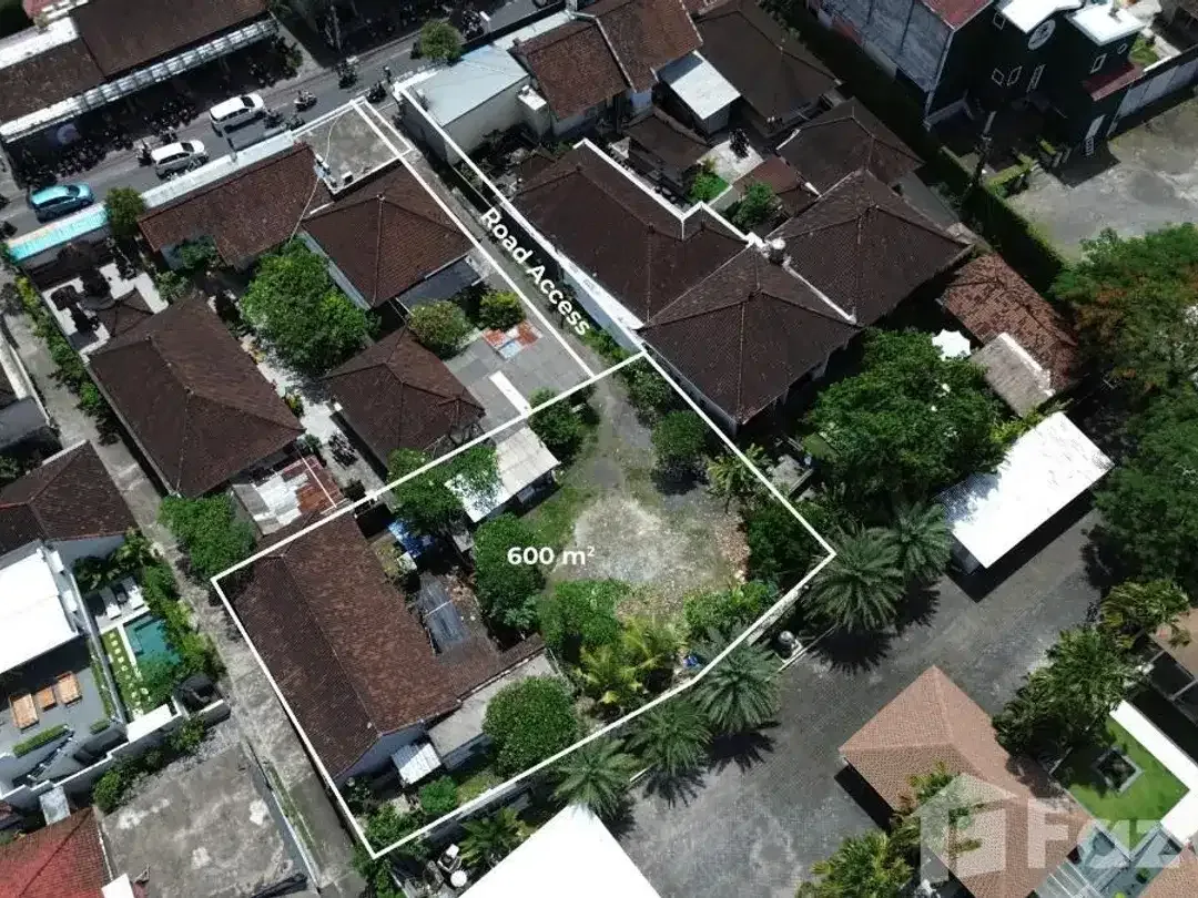Land for sale in Batu Bolong, Bali - Image 1 of 5