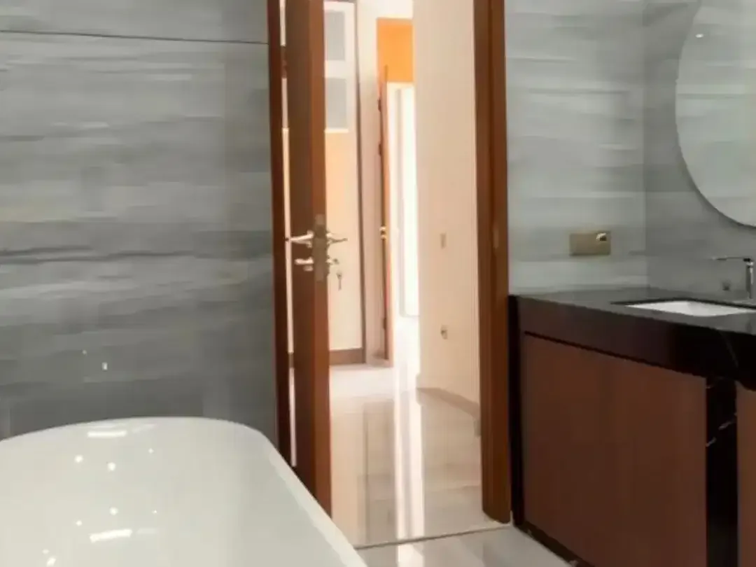 VILLA MODERN BARU ONE GATE SYSTEM DI DUKUH INDAH UMALAS KEROBOKAN BADUNG - Image 10 of 10