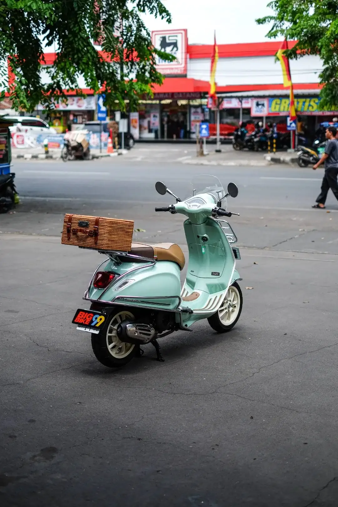 VESPA PIAGGIO PICNIC HIJAU MINT GREEN MINT RELAX GREEN NIK 2021 - Image 6 of 10