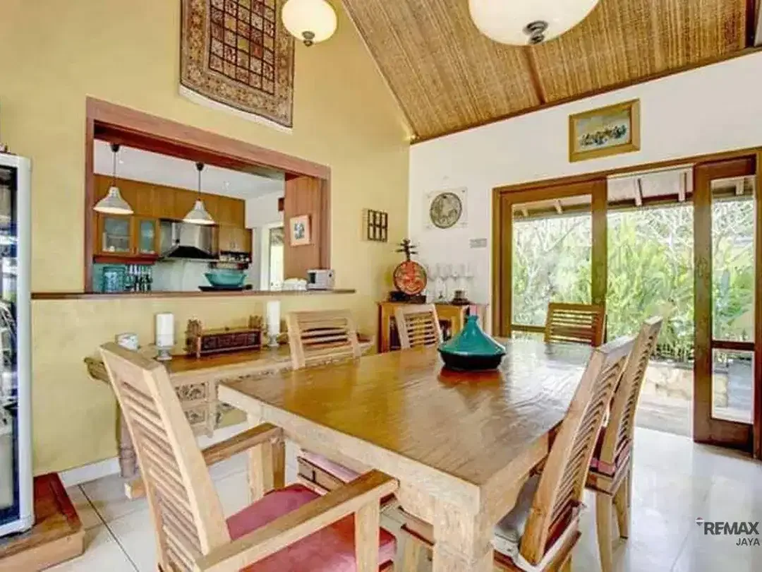Villa View Pantai 4 Kamar Tidur Dijual, di Goa Gong Jimbaran - Image 8 of 10