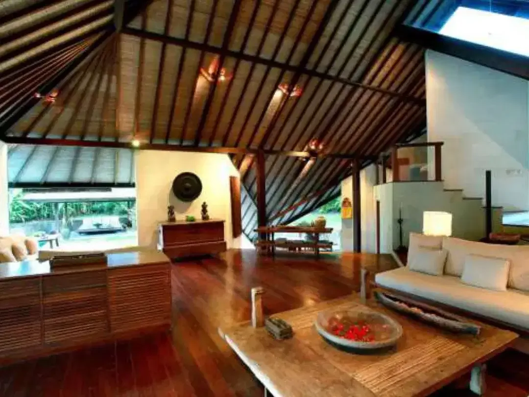 Artistic Villa In Kerobokan Kelod, Kuta Utara, Designed By Promenade Architect With Rice Field View Surrounding It, Close To Seminyak And Canggu Area - Image 8 of 10