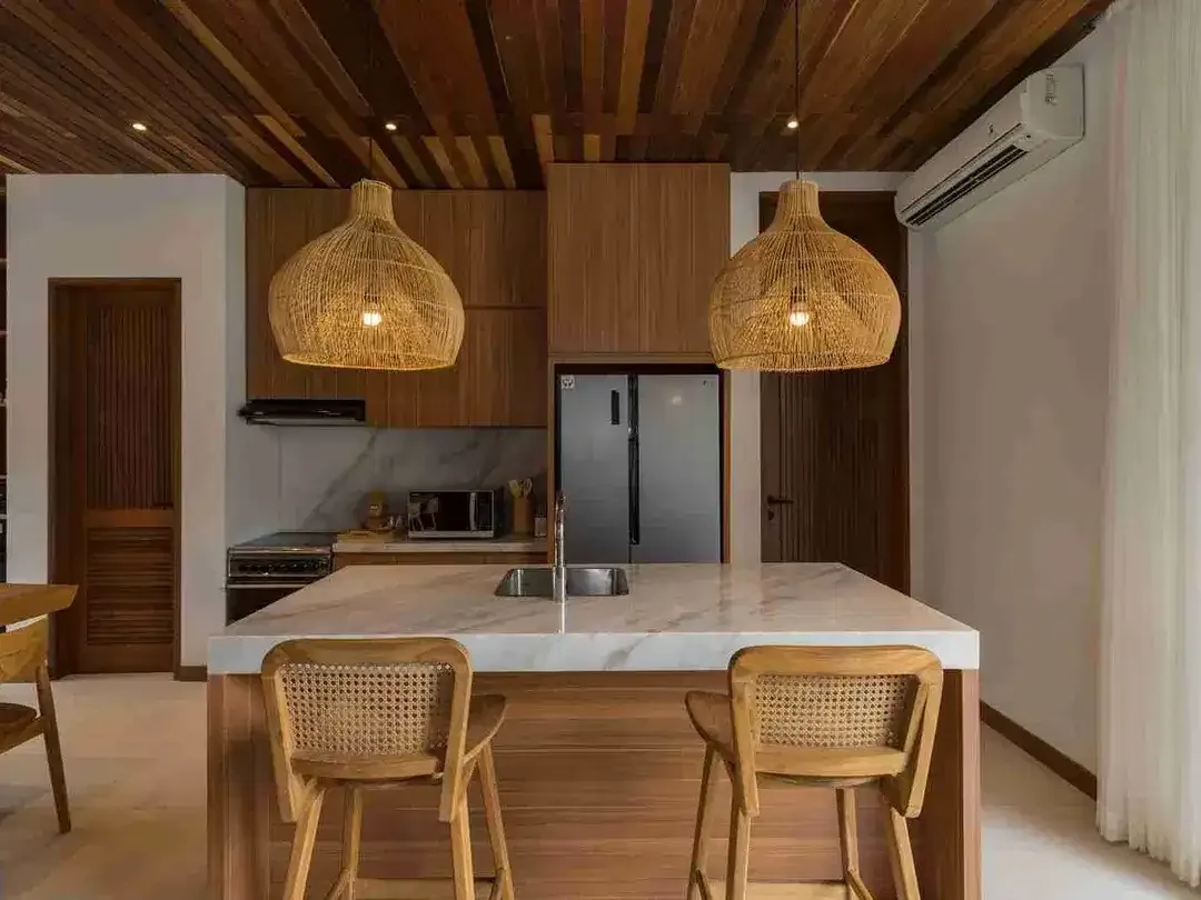 Villa strategis Tropis modern Tumbak Bayuh Pererenan Bali - Image 8 of 10