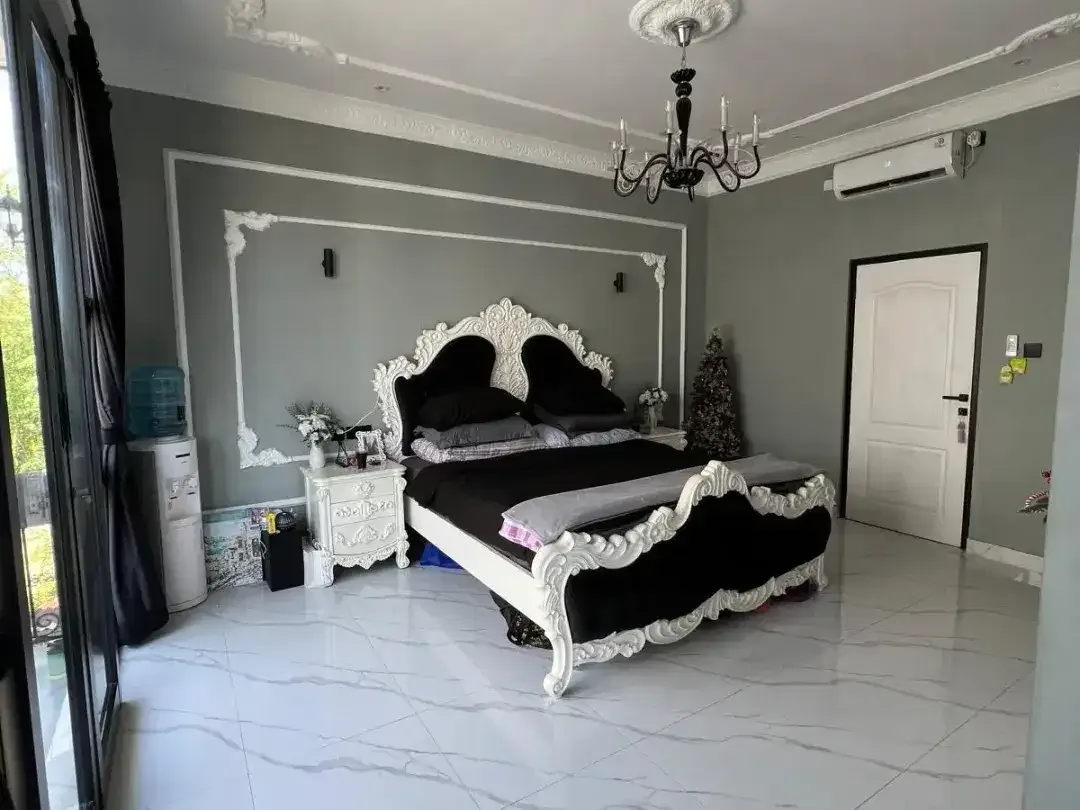 Studio Shophouse for sale in Seminyak, Bali - Image 2 of 9