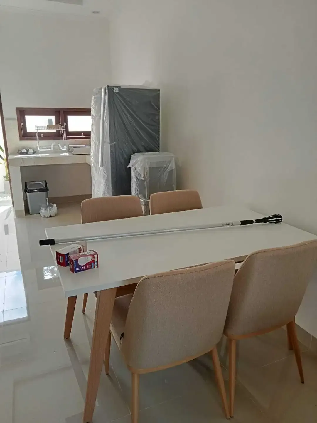 FOR RENT HUNIAN 3BR STARTEGIS FURNISHED JIMBARAN - Image 5 of 7