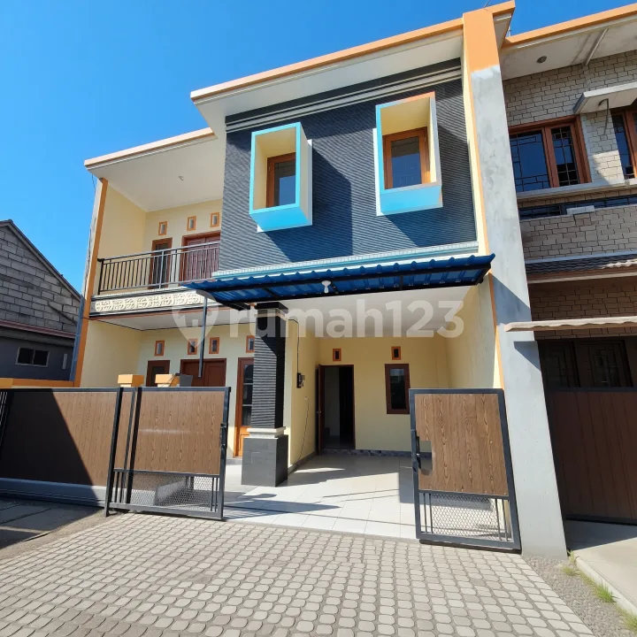 Rumah Baru 2 Lantai Jl. Nangka Utara Denpasar Bali - Image 1 of 4