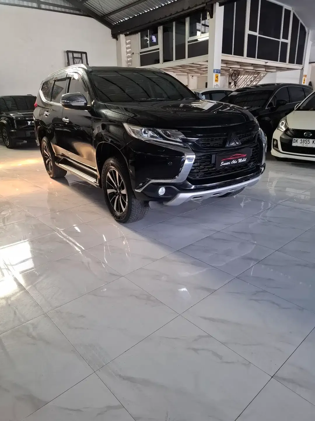 Mitsubsihi pajero sport dakar 2018 - Image 1 of 5