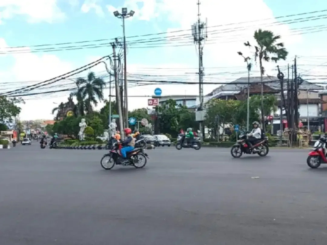 TANAH LOKASI PREMIUM DAN STRATEGIS DI BYPASS NGURAH RAI JIMBARAN BADUNG - Image 9 of 10