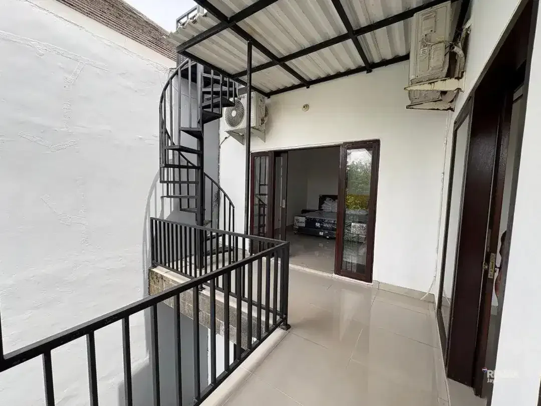 Rumah Di jual full furnished di Mumbul. - Image 8 of 10