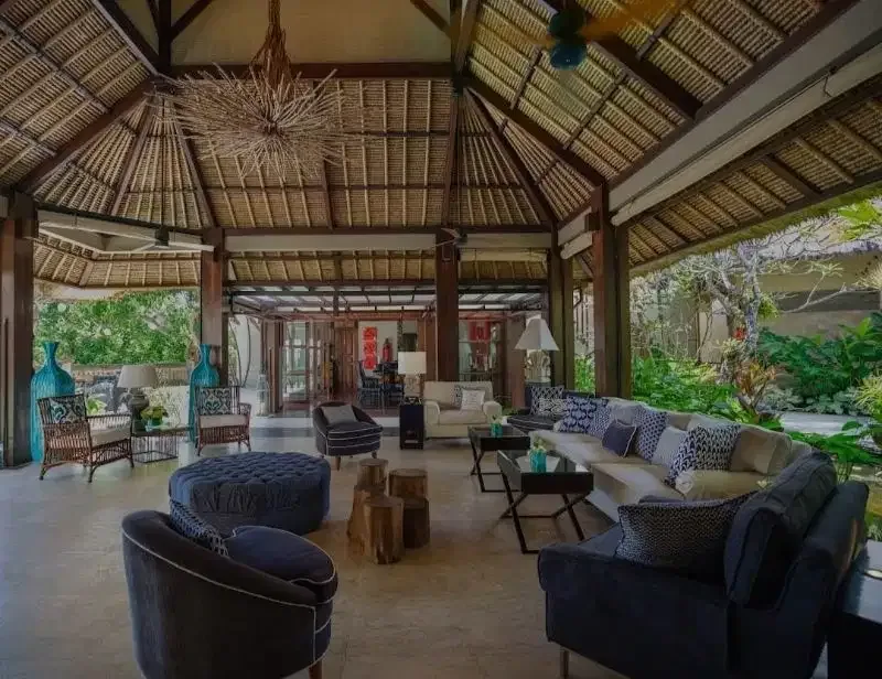 Beachfront 5 bedrooms villa for sale in pererenan - Image 7 of 10
