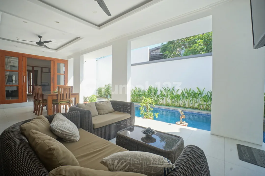 Leasehold 19 Years! 3 Bedroom Villa At Strategic Location In Sanur - Image 3 of 4