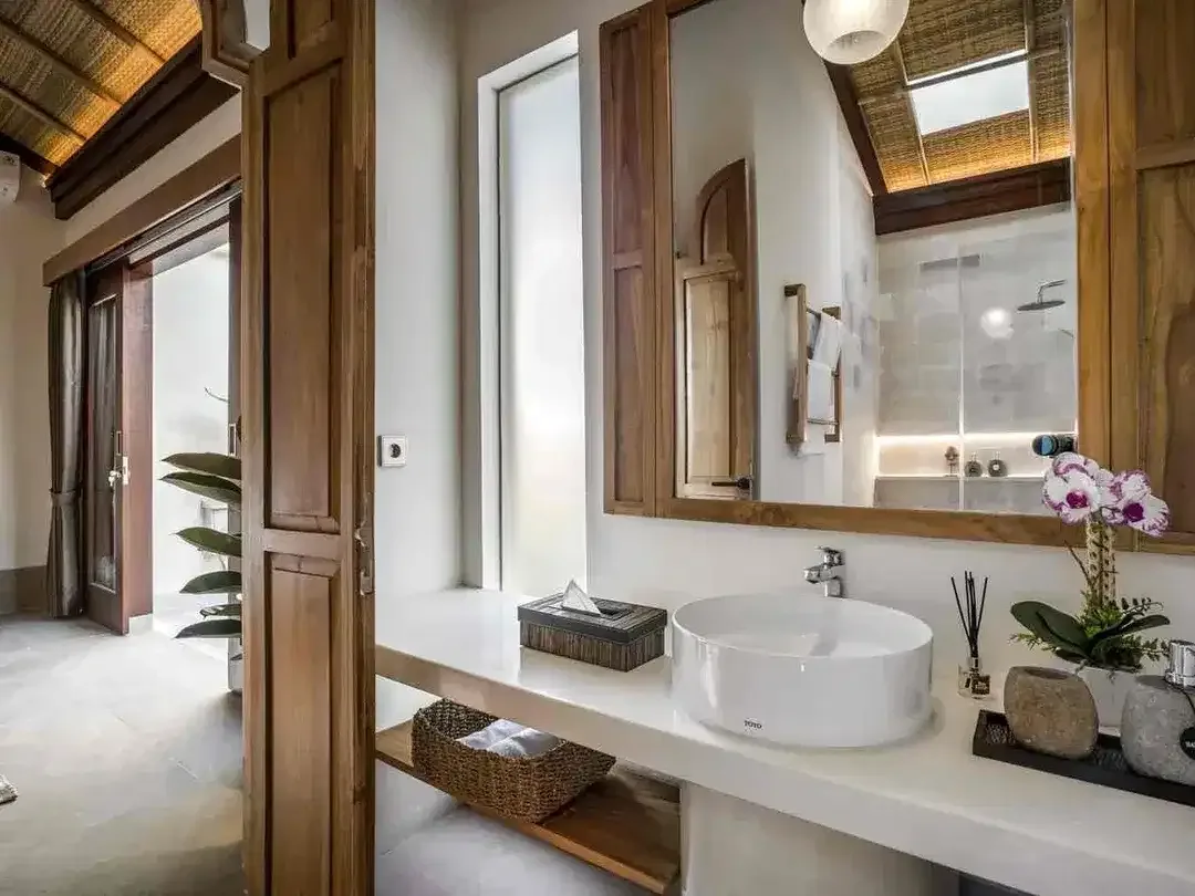 TROPICAL MODERN VILLA FOR SALE IN KEROBOKAN, BALI - Image 8 of 10