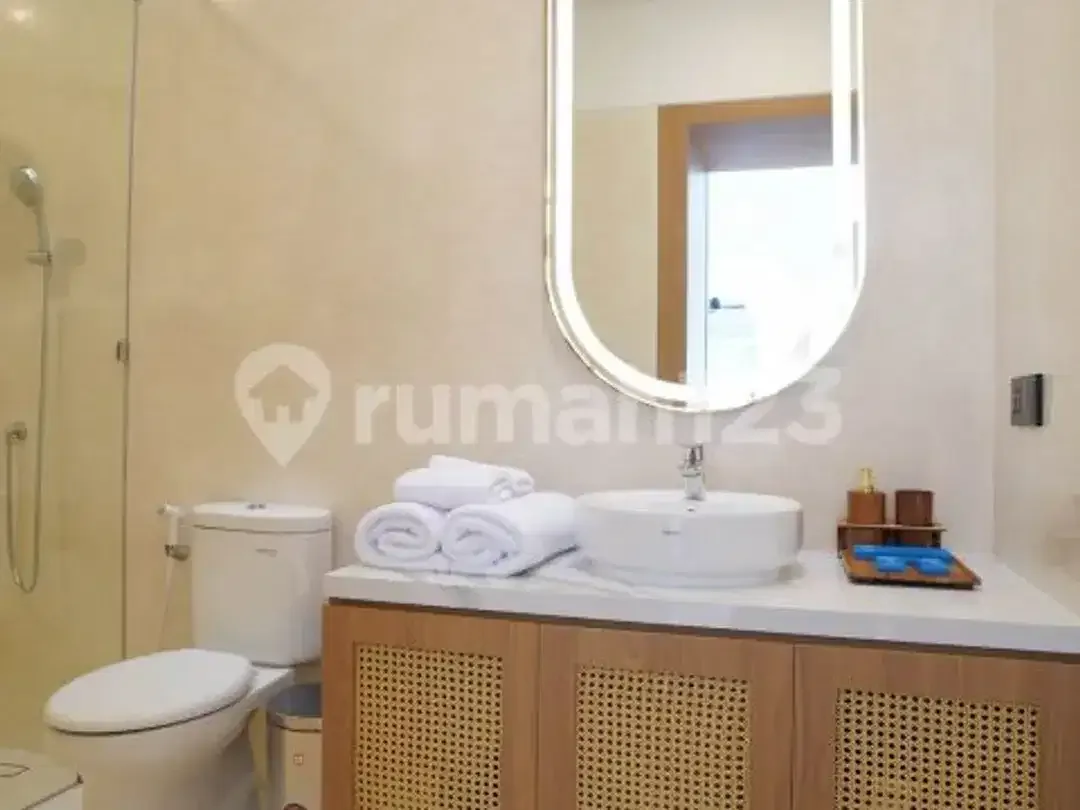 Brand New Villa Mediterranean Style Lantai 1 - Image 9 of 10