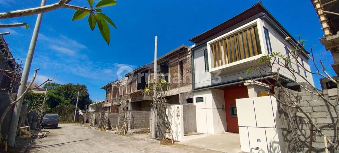 Rumah Baru Cluster Mewah Murah Bebas Banjir Sanur Area - Image 1 of 4