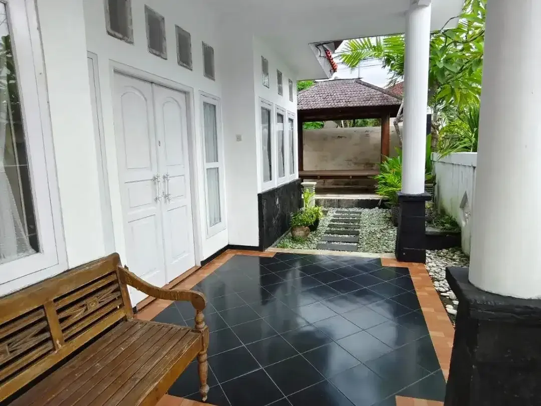 Villa yang Berlokasi di Jimbaran,Lokasi Strategis,Dkt Tol, Pantai - Image 5 of 10