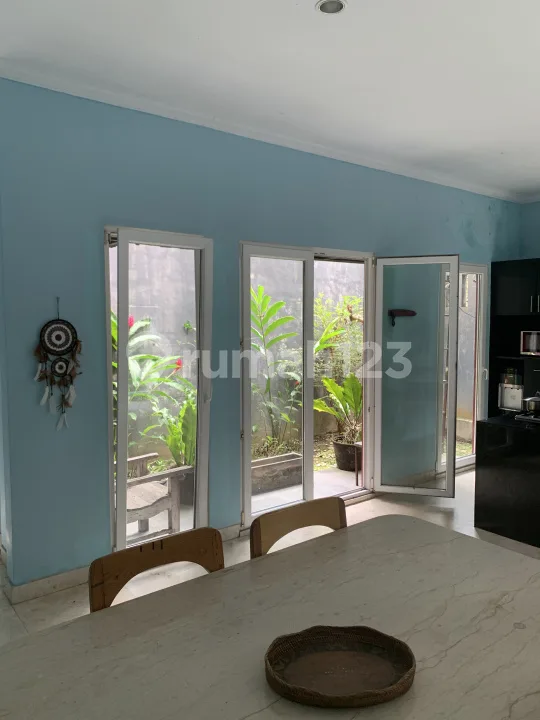 Rumah Siap Huni 3 Lantai Area Kerobokan - Image 3 of 4