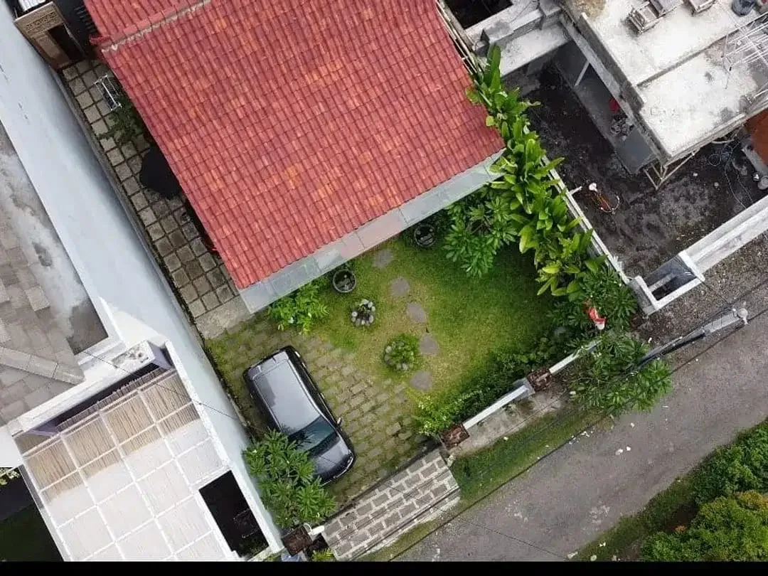Dijual Tanah Langka - Moh. Yamin, 2 Are. Bonus Bangunan - Image 1 of 9