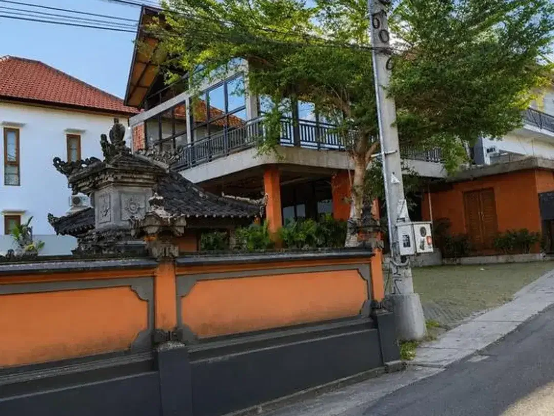Bangunan Ex-Café 2 Lantai Disewakan di Canggu, Lokasi Strategis - Image 2 of 2