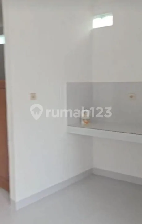 Rumah Baru Siap Huni di Jln Suradipa Denpasar Utara - Image 4 of 4