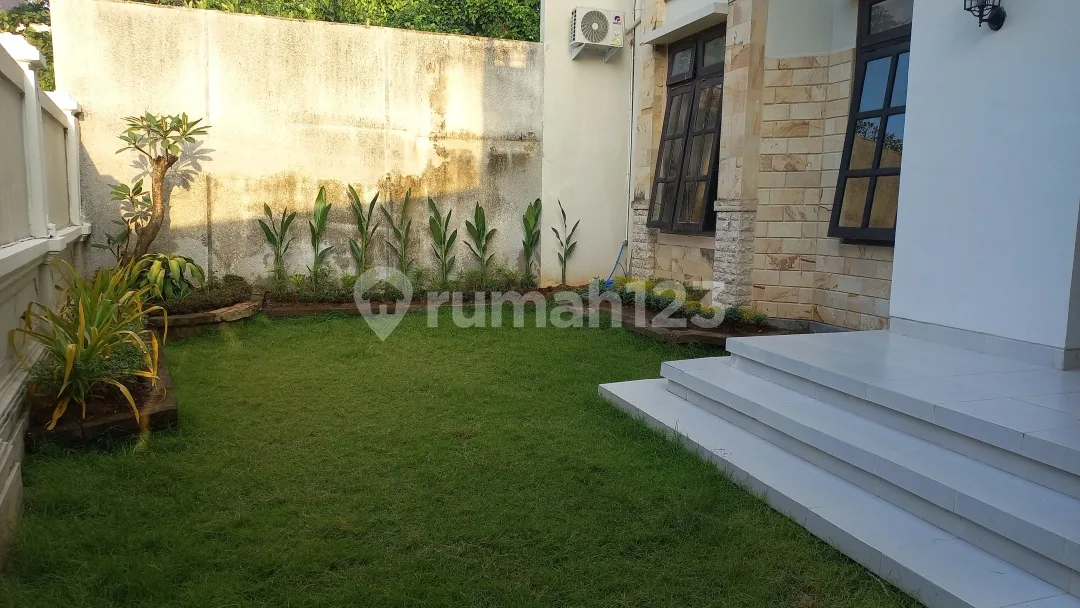 5 Bedroom Ensuite Renovated Spacious Garden Semi Villa Close To Pepito Canggu Pet Friendly - Image 3 of 4